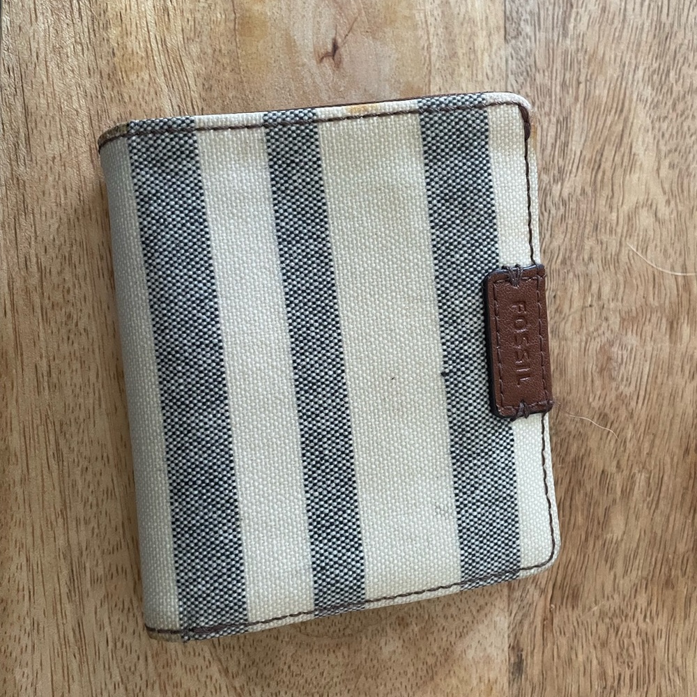 Fossil Wallet
